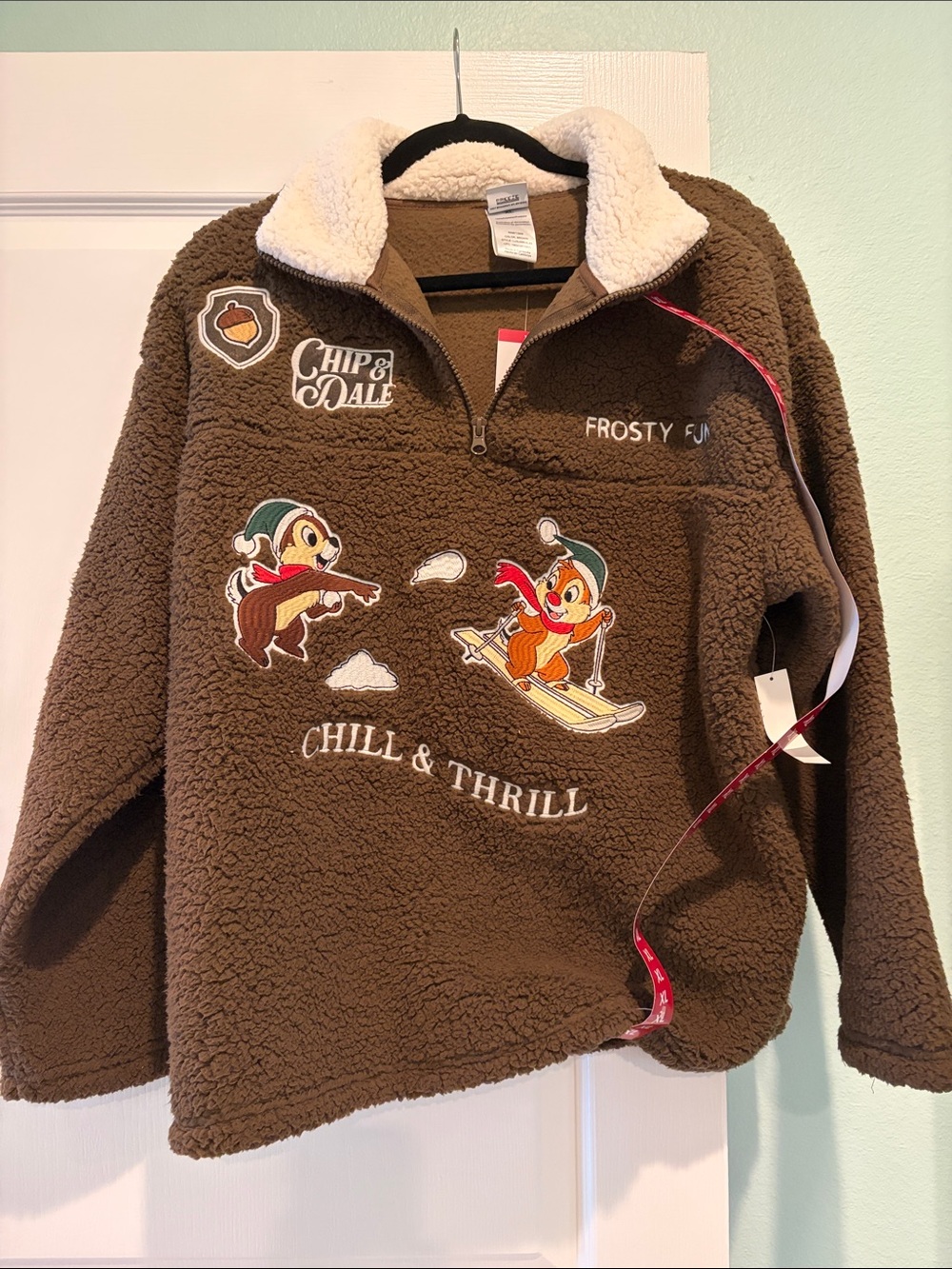 Chip & Dale 'Chill & Thrill' Brown Sherpa Pullover XL